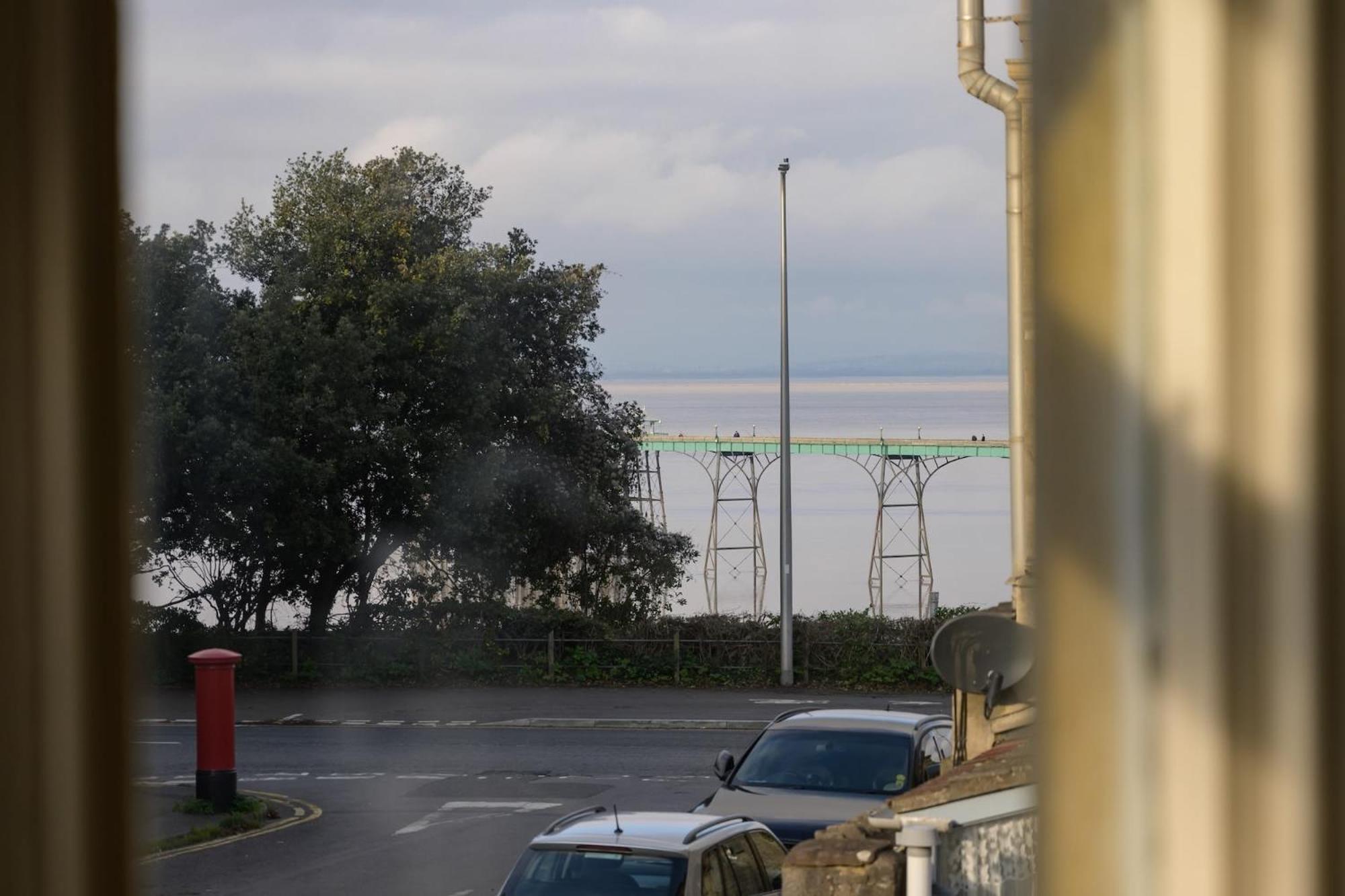 Gorgeous Seconds From Seafront Apartment Clevedon