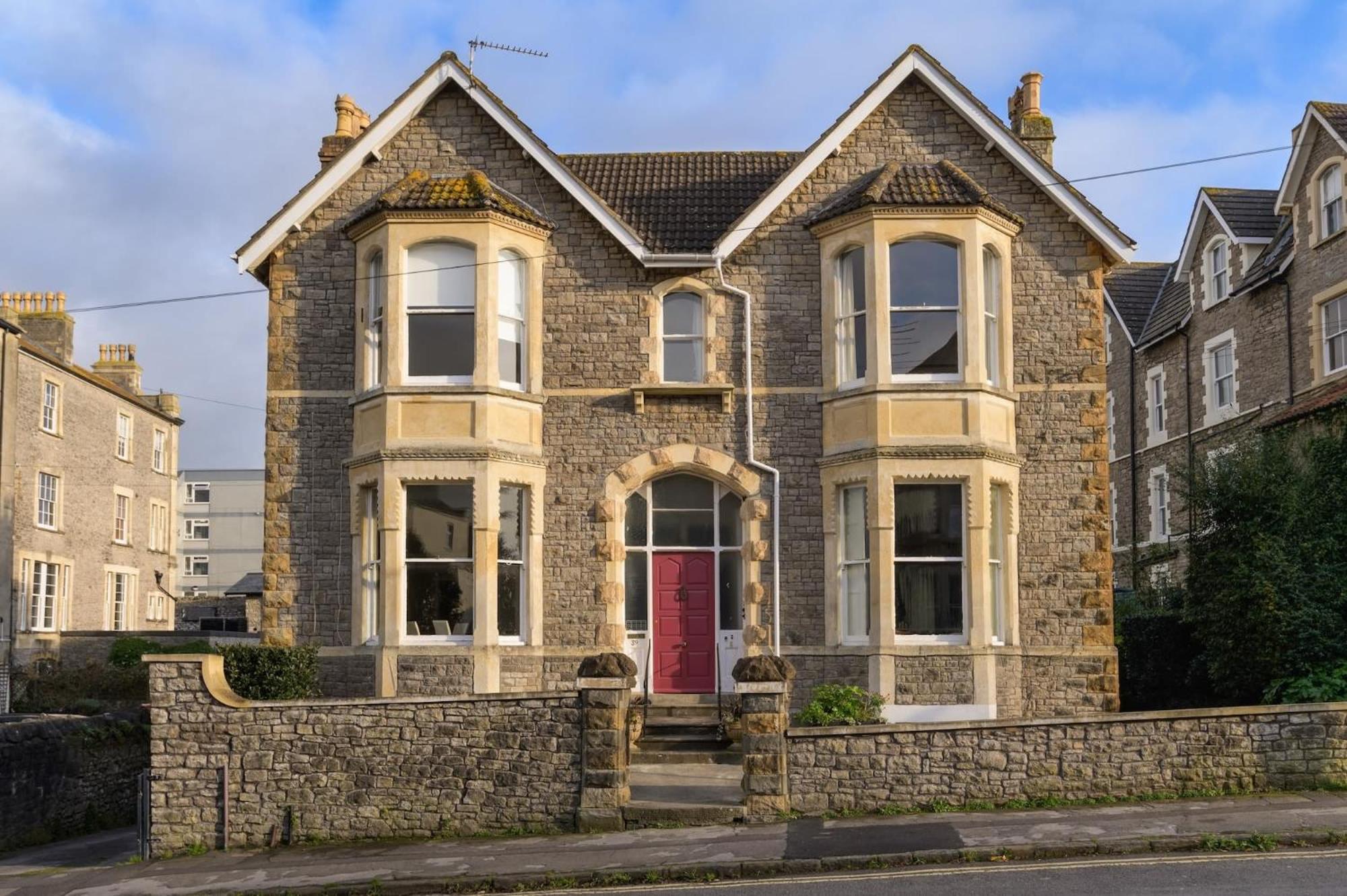 Gorgeous Seconds From Seafront Apartment Clevedon